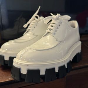 Prada monolith Patent leather lace-up shoes EU 39 1/2